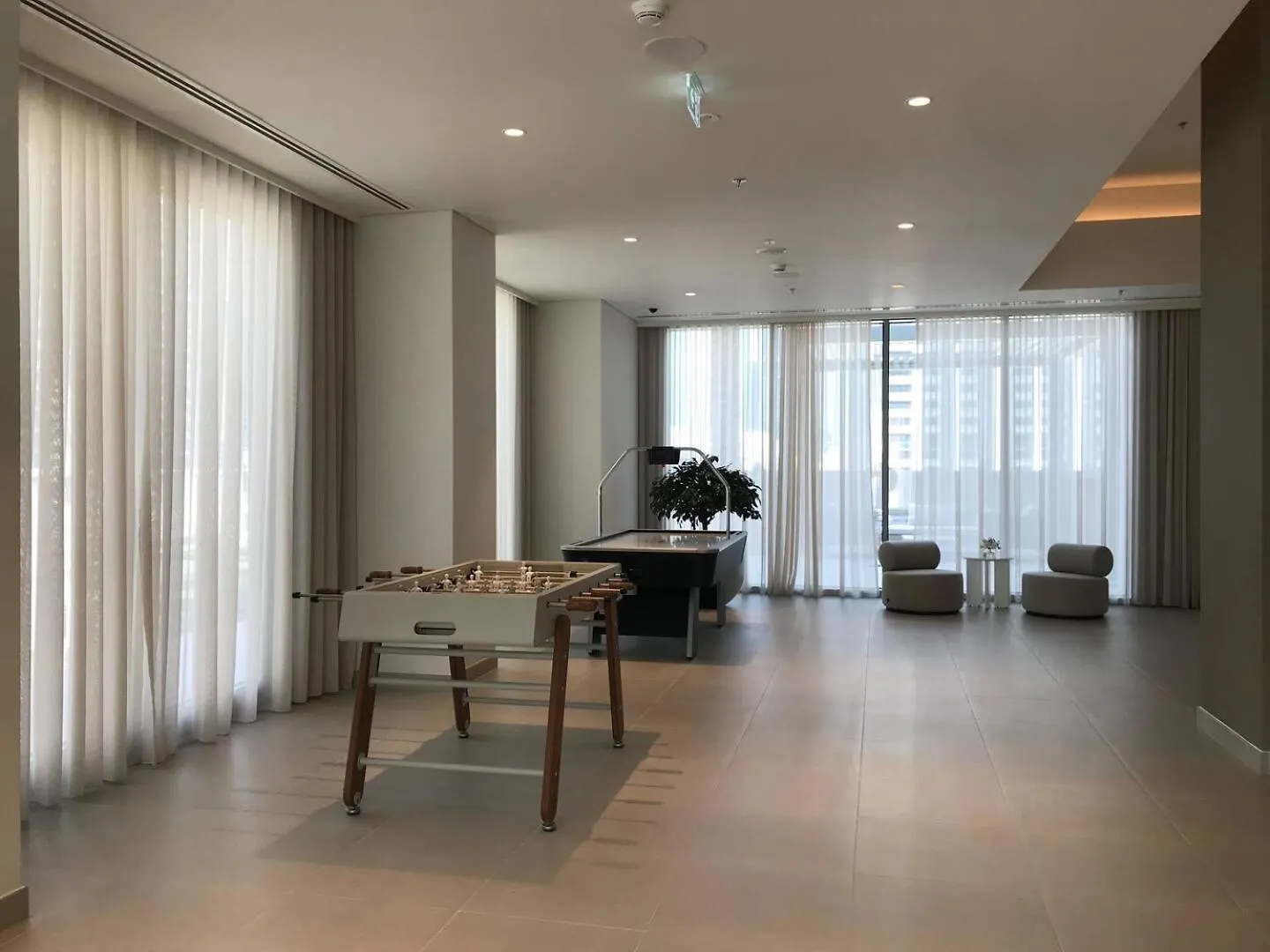Sky-High Downtown 1Br Steps From Burj Khalifa Apartment Dubai