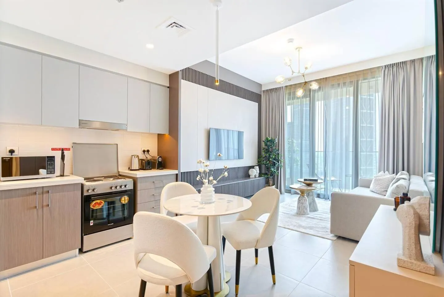 Sky-High Downtown 1Br Steps From Burj Khalifa Apartment Dubai