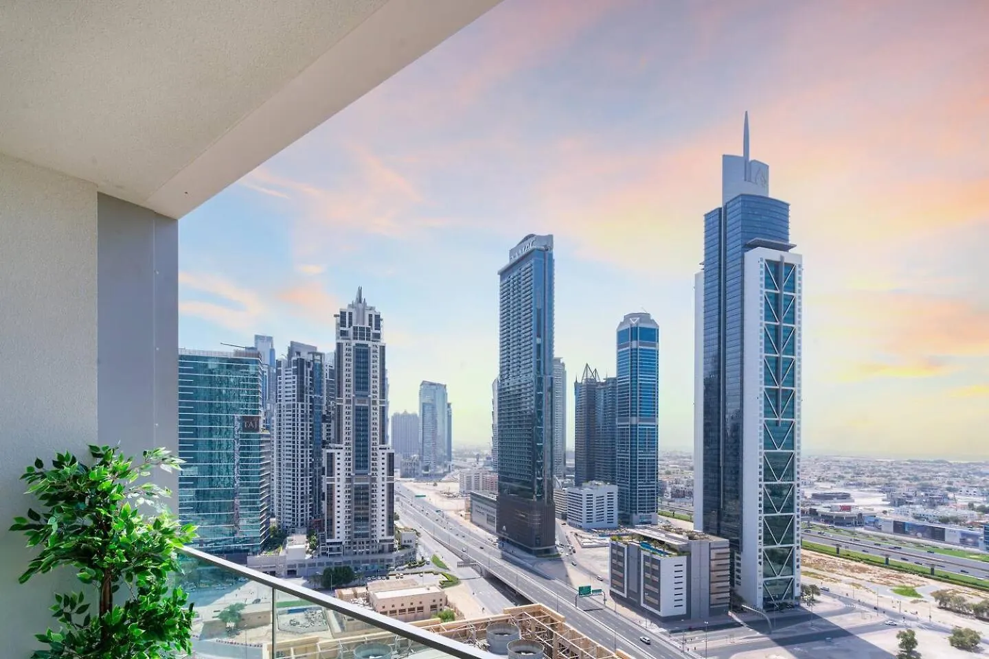 Sky-High Downtown 1Br Steps From Burj Khalifa Apartment Dubai 0*,