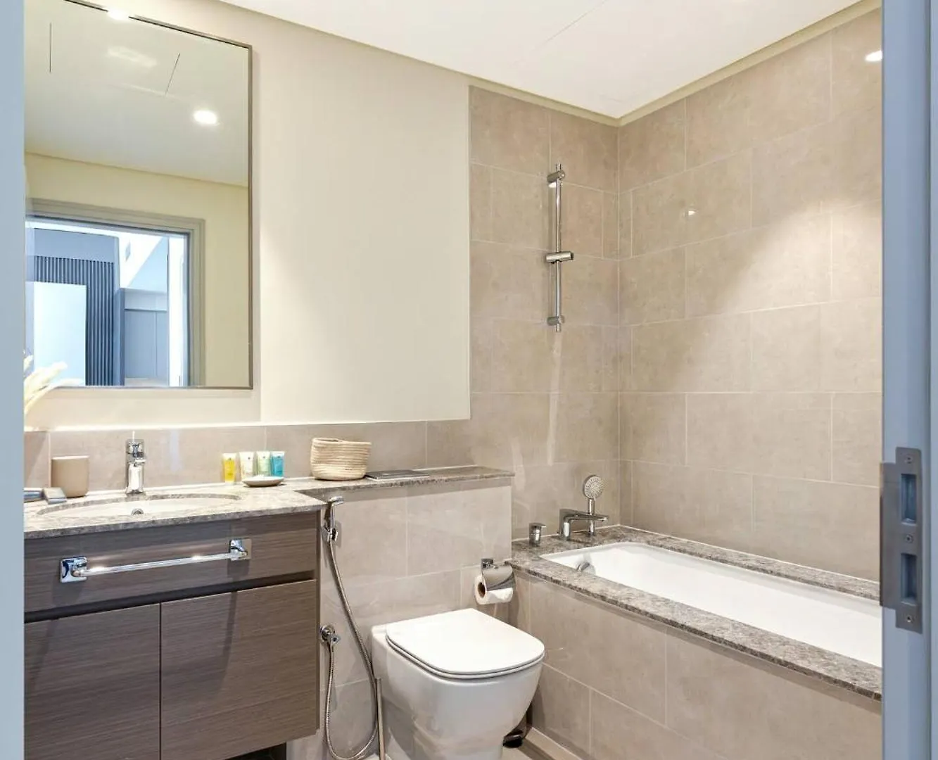 Sky-High Downtown 1Br Steps From Burj Khalifa Apartment Dubai 0*,  United Arab Emirates