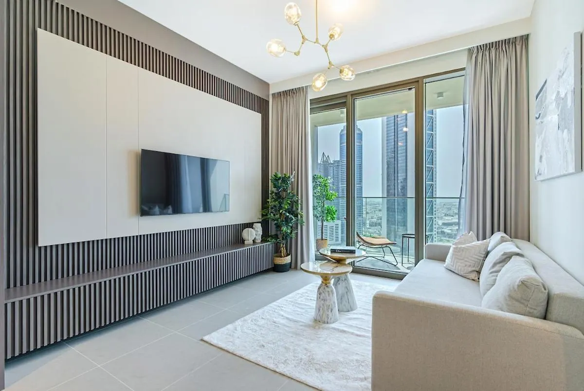 Sky-High Downtown 1Br Steps From Burj Khalifa contacts